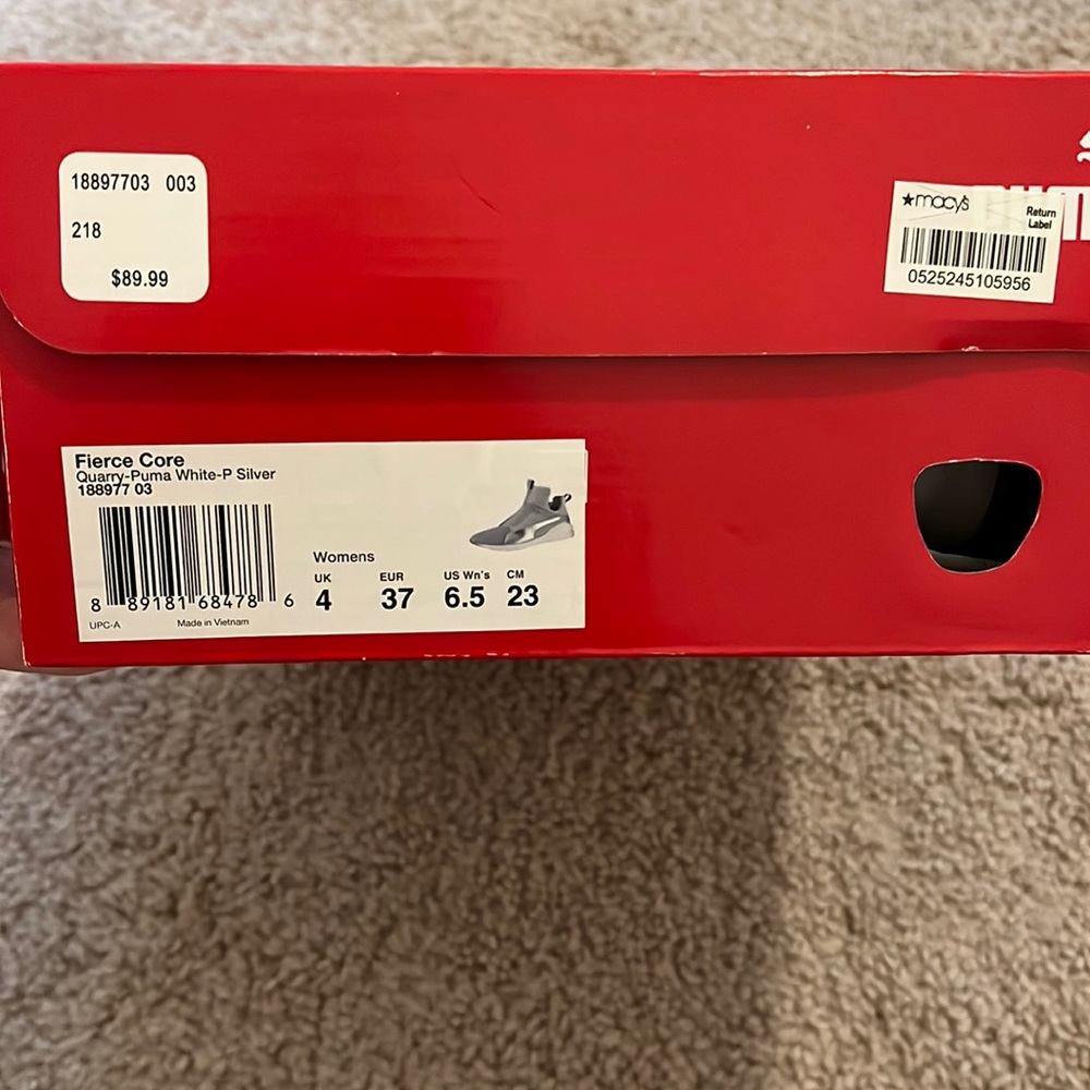 Puma sneakers in a size 6.5 woman’s- gray brand new